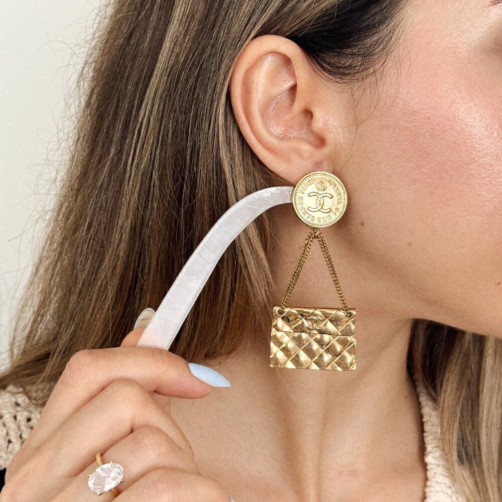 100% Authentic CHANEL Vintage Rear CC Clip On Earrings 1980